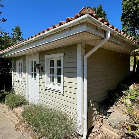 Swedish Timber House Overlooking Arreso Dom wakacyjny