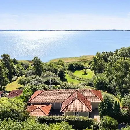 Swedish Timber House Overlooking Arreso Dom wakacyjny *