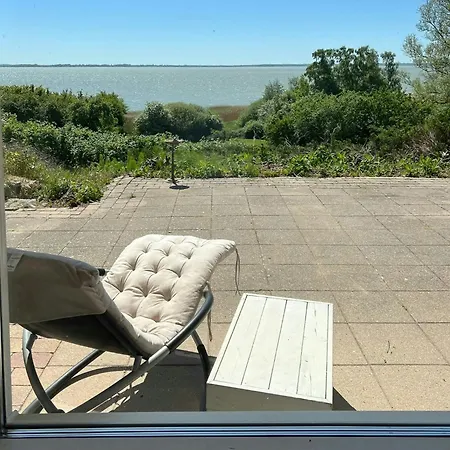 Swedish Timber House Overlooking Arreso Dom wakacyjny Helsinge